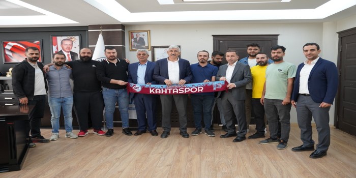 Başkan Hallaç’tan Kahta 02 Spor’a destek çağrısı